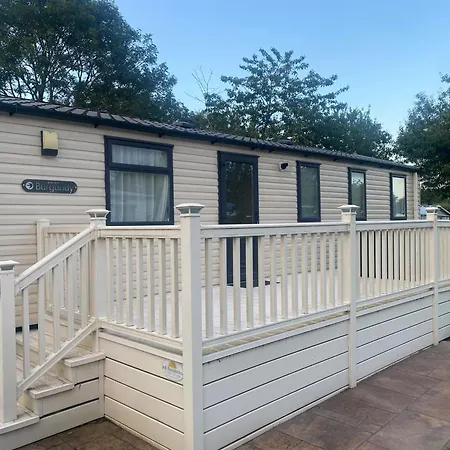 Retreat Kamp alanı *